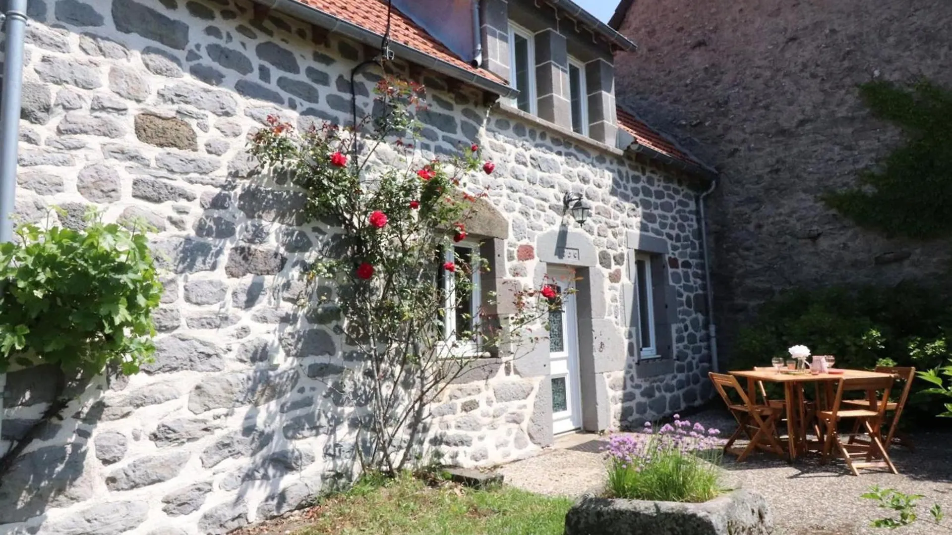 Holiday home Maison De Caractere Au Calme, 2 Chambres, Terrasse Et Jardin, Proche Rando Et Ski - Moussages - Fr-1-742-240